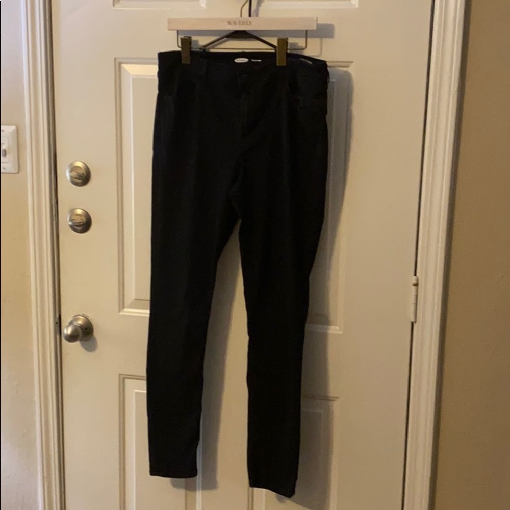 Black skinny jeans